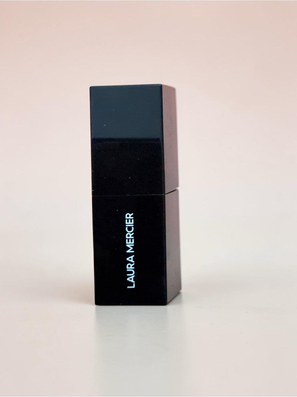 Laura Mercier Lipstick  Luxe Makeup New shade- no shame